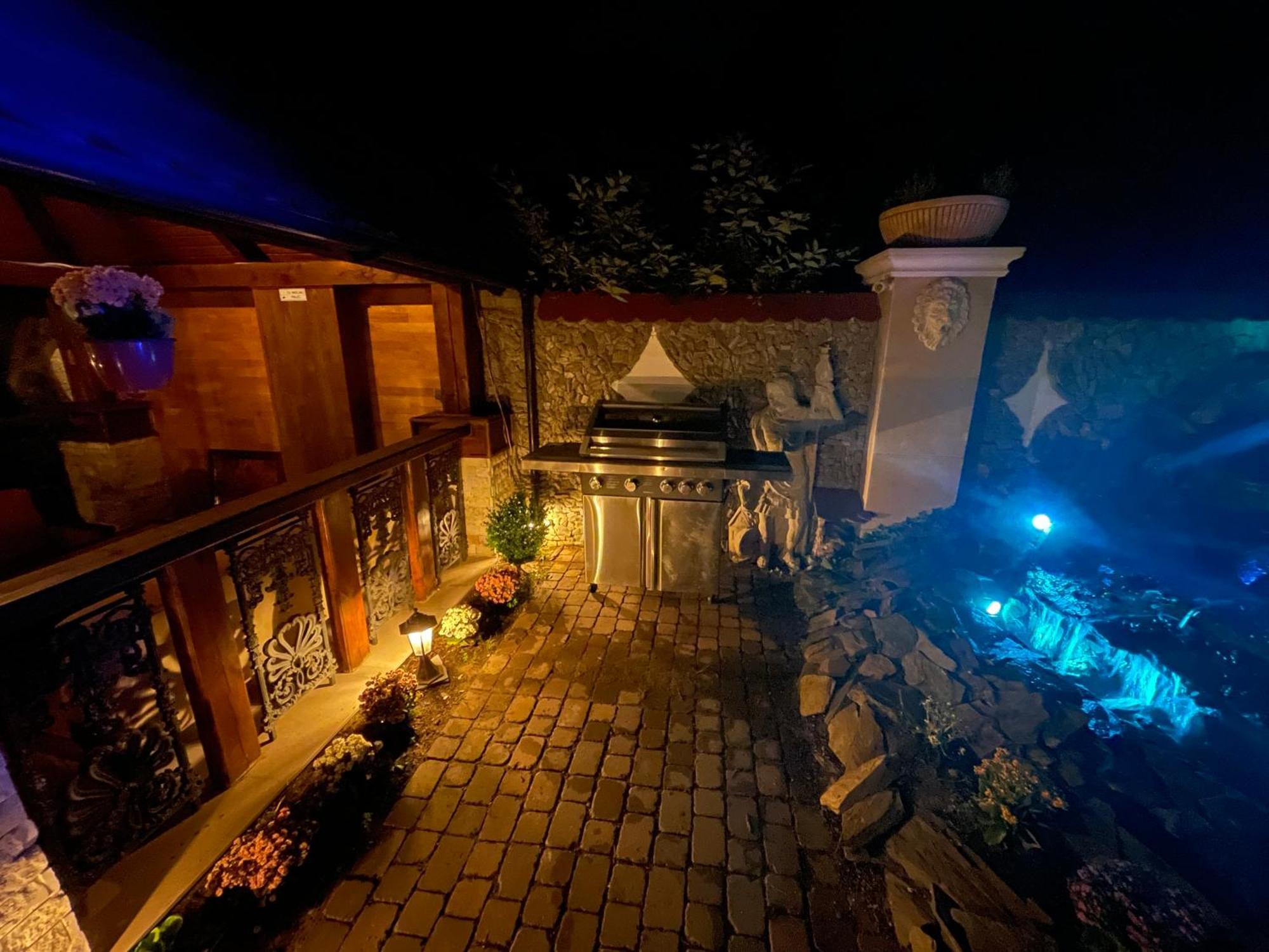 Bed and Breakfast Dworek Oliwski Гданьск Экстерьер фото